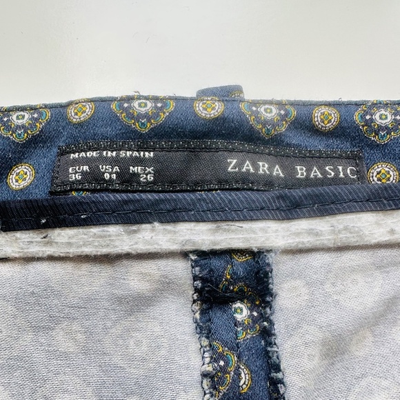 Zara Navy Blue Capris, Size US 4 - Picture 4 of 4